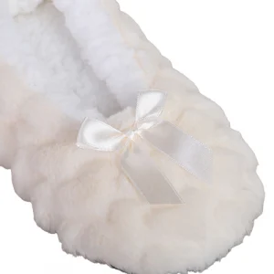 chausson fluffy blanc pour femme