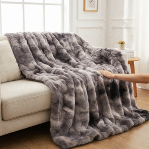 Plaid en fausse fourrure gris