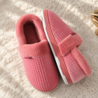 Chaussons roses en pilou pilou, vue 7