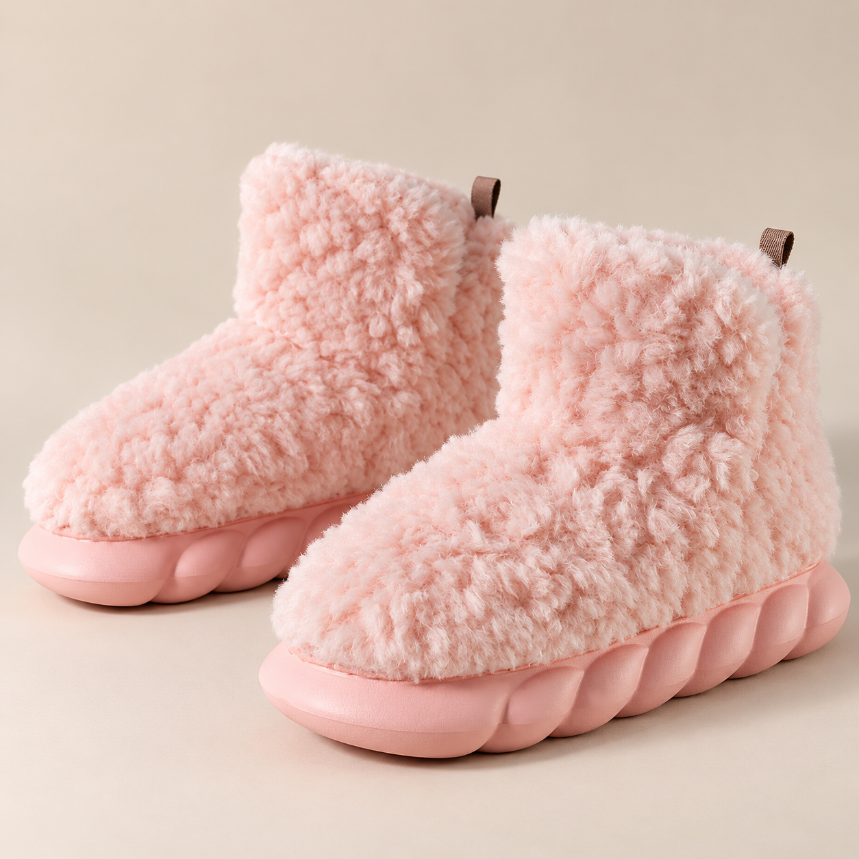 Chaussons roses en pilou pilou moelleux-1